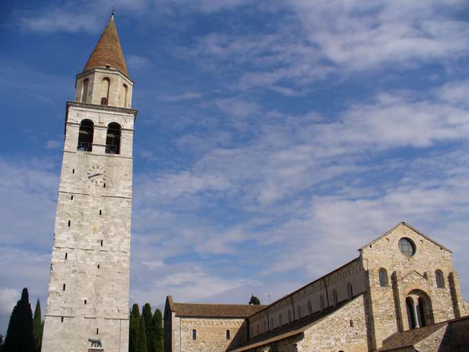 Basilika mit Campanile in Aquileia (ab 2.Jh.n.Chr.)