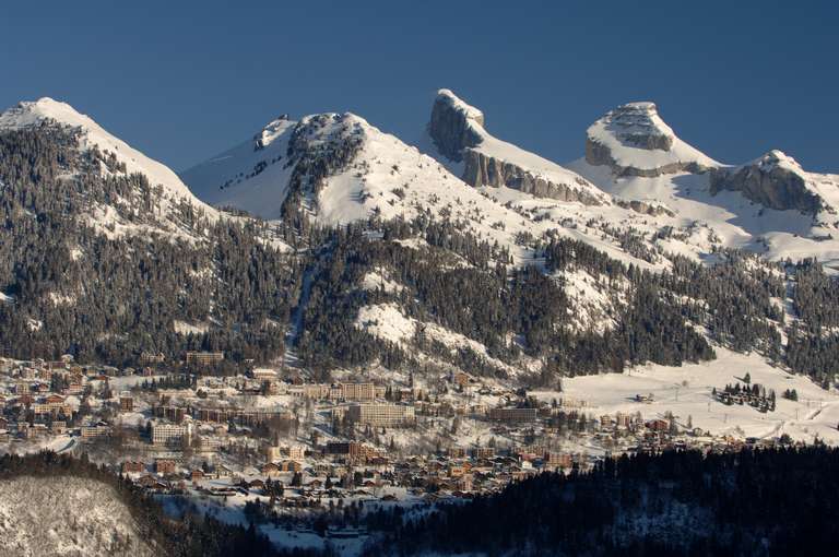 Terrasse von Leysin im Winter