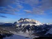 Ehrwalder Becken mit Zugspitze (2.964 m) (Bild: Lars Keller)