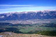 Innsbruck, mit östl. Mittelgebirge (Bild: Dr. Hans Gschnitzer)