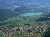 Kaltern und Kalterer See (Bild: Tirol Atlas)